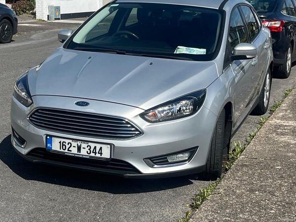 Ford Focus Saloon, Petrol, 2016, Silver