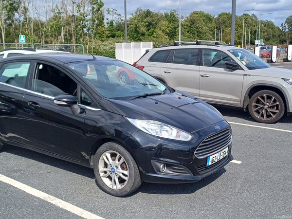 Ford Fiesta Hatchback, Petrol, 2016, Black