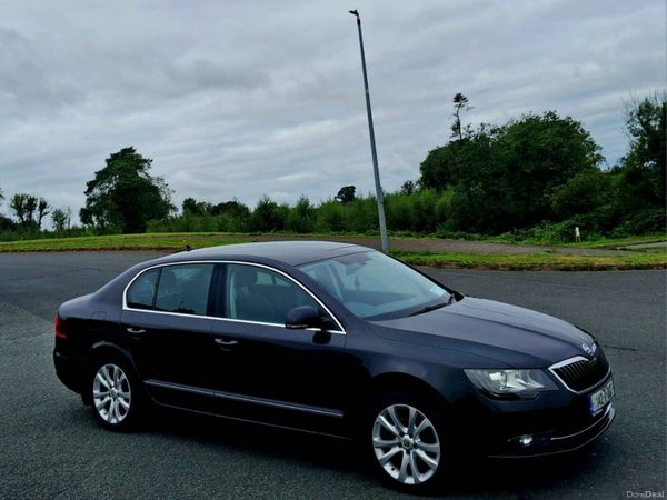 Skoda Superb Hatchback, Diesel, 2014, Black