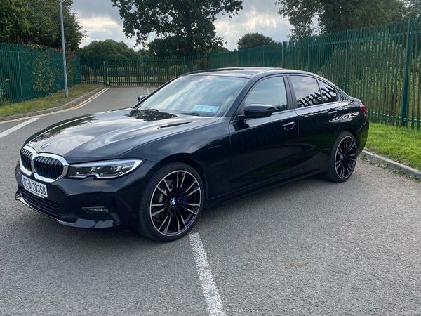 BMW 3-Series Saloon, Petrol Plug-in Hybrid, 2019, Black