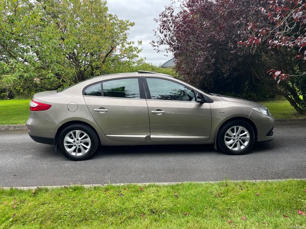 Renault Fluence Saloon, Diesel, 2015, Gold