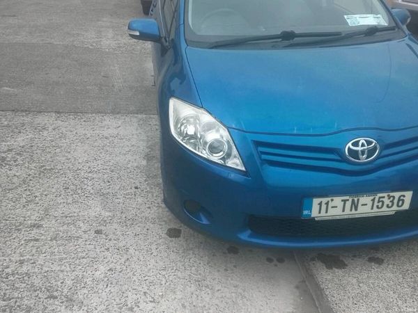 Toyota Auris Hatchback, Diesel, 2011, Blue