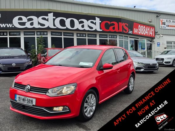 Volkswagen Polo Hatchback, Petrol, 2015, Red