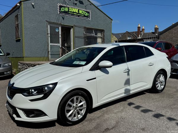 Renault Megane Saloon, Petrol, 2019, White