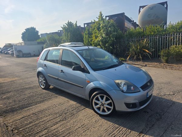 Ford Fiesta Hatchback, Petrol, 2007, Blue