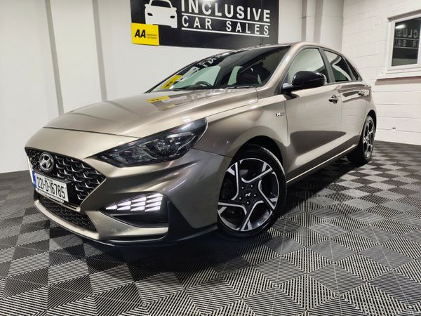 Hyundai i30 Hatchback, Petrol, 2022, Gold
