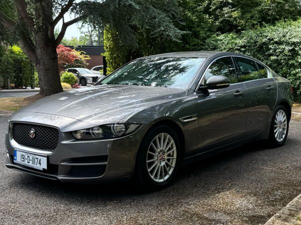 Jaguar XE Saloon, Diesel, 2019, Grey