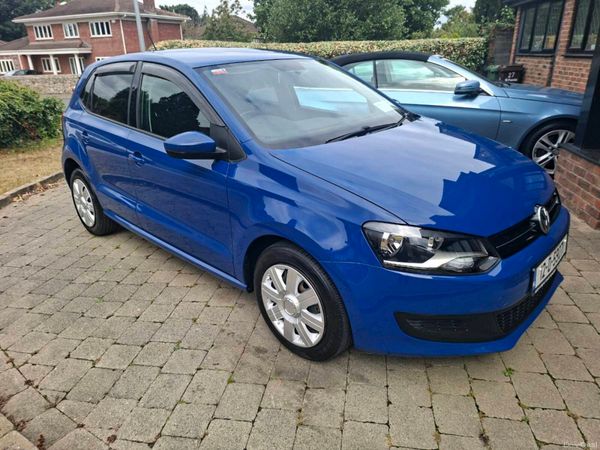 Volkswagen Polo Hatchback, Petrol, 2012, Blue