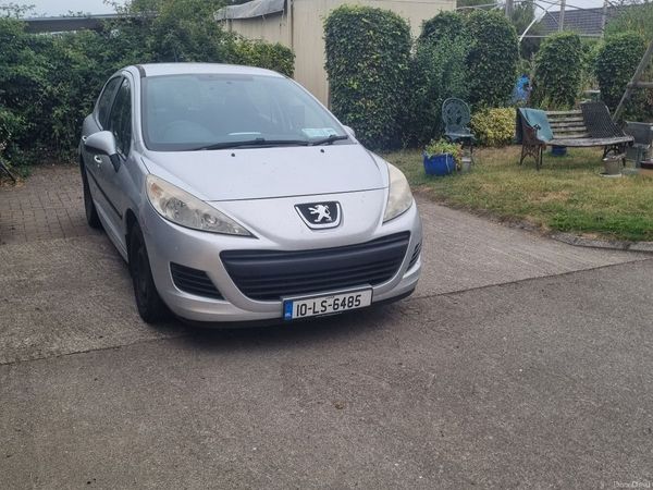 Peugeot 207 Hatchback, Diesel, 2010, Silver