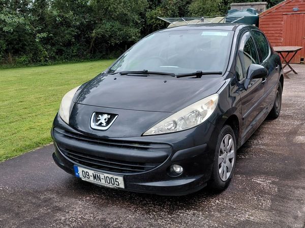 Peugeot 207 Hatchback, Diesel, 2009, Black
