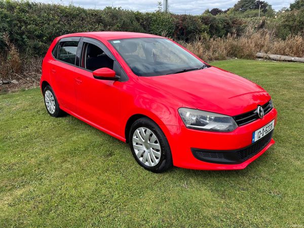 Volkswagen Polo Hatchback, Petrol, 2012, Red