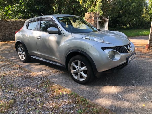 Nissan Juke SUV, Petrol, 2012, Silver