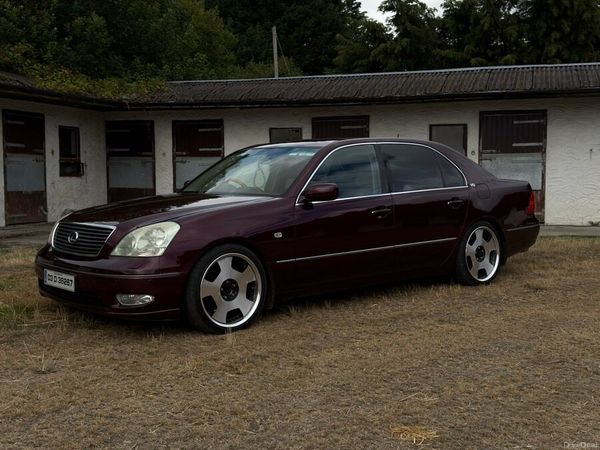 Lexus LS Saloon, Petrol, 2003, Red