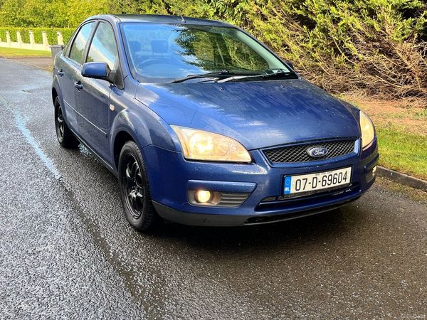 Ford Focus Saloon, Petrol, 2007, Blue