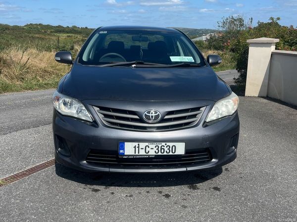 Toyota Corolla Saloon, Diesel, 2011, Grey