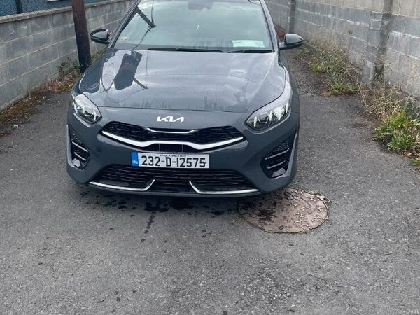 Kia Ceed Hatchback, Diesel Hybrid, 2023, Grey