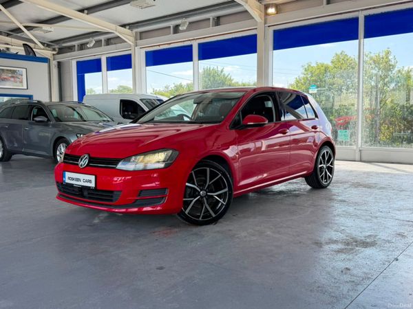 Volkswagen Golf Hatchback, Petrol, 2016, Red