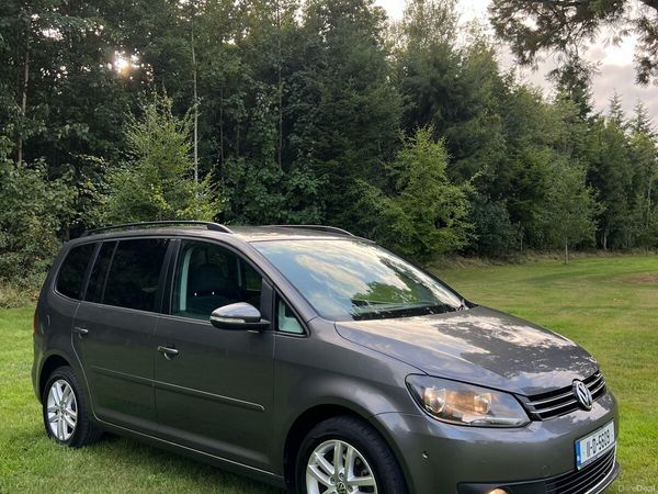 Volkswagen Touran MPV, Diesel, 2011, Grey