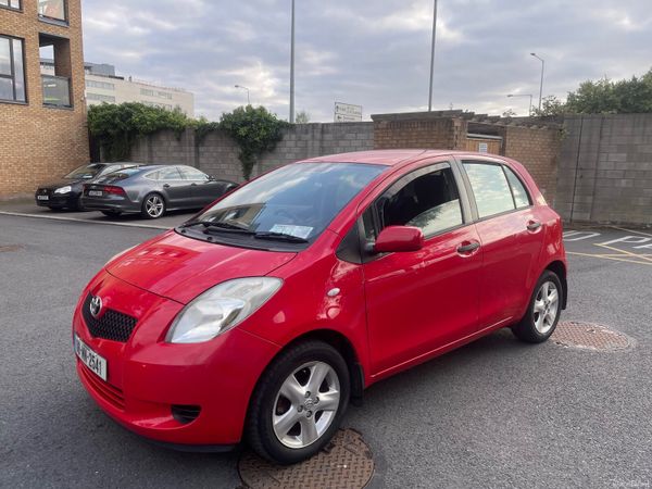 Toyota Yaris Hatchback, Petrol, 2008, Red