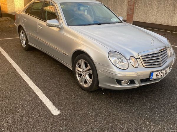 Mercedes-Benz E-Class Saloon, Petrol, 2007, Silver