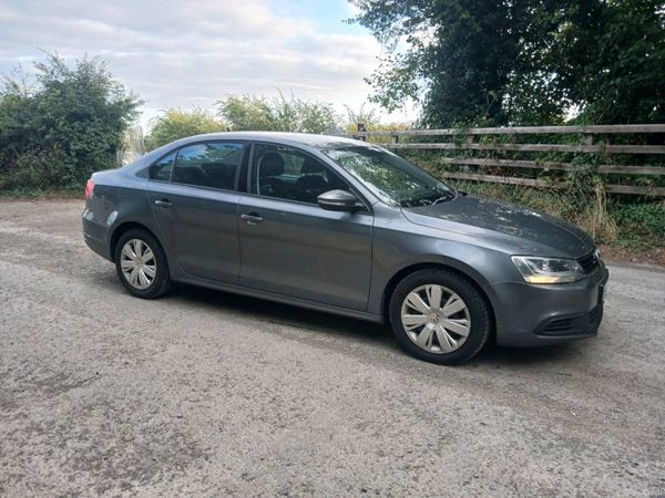Volkswagen Jetta Saloon, Diesel, 2012, Grey
