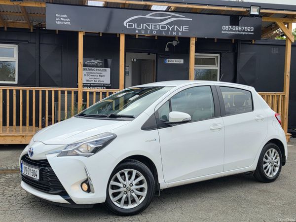 Toyota Yaris Hatchback, Petrol Hybrid, 2017, White