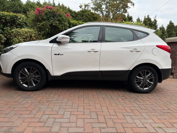 Hyundai ix35 SUV, Diesel, 2015, White