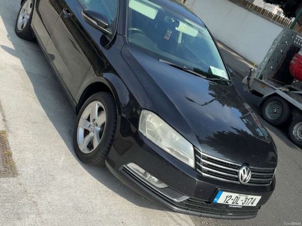 Volkswagen Passat Saloon, Diesel, 2012, Black