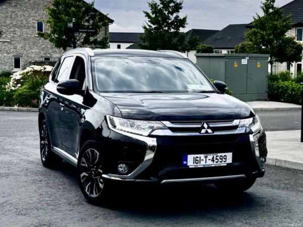 Mitsubishi Outlander SUV, Petrol Plug-in Hybrid, 2016, Black