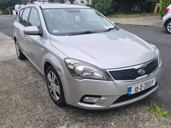 Kia Ceed Estate, Diesel, 2010, Silver