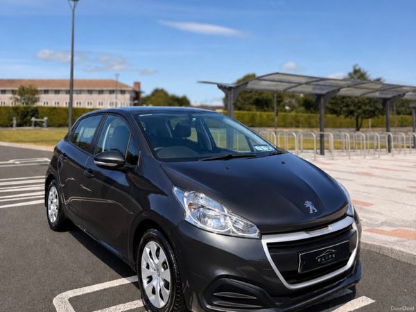Peugeot 208 Hatchback, Petrol, 2015, Grey