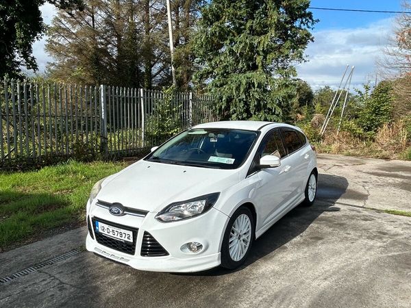 Ford Focus Hatchback, Diesel, 2012, White