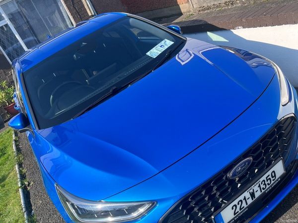 Ford Focus Hatchback, Petrol, 2022, Blue