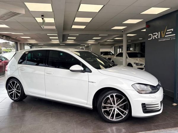 Volkswagen Golf Hatchback, Diesel, 2014, White