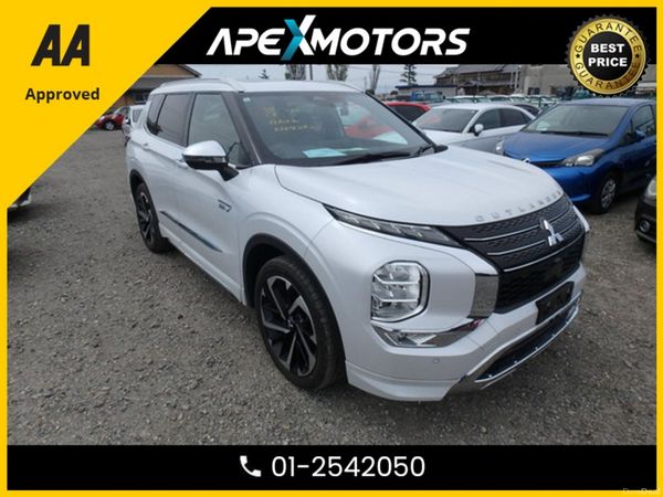 Mitsubishi Outlander MPV, Petrol Plug-in Hybrid, 2022, White