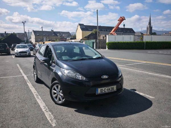 Ford Fiesta Hatchback, Diesel, 2010, Black