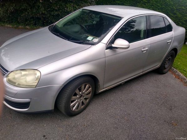 Volkswagen Jetta Saloon, Petrol, 2007, Silver