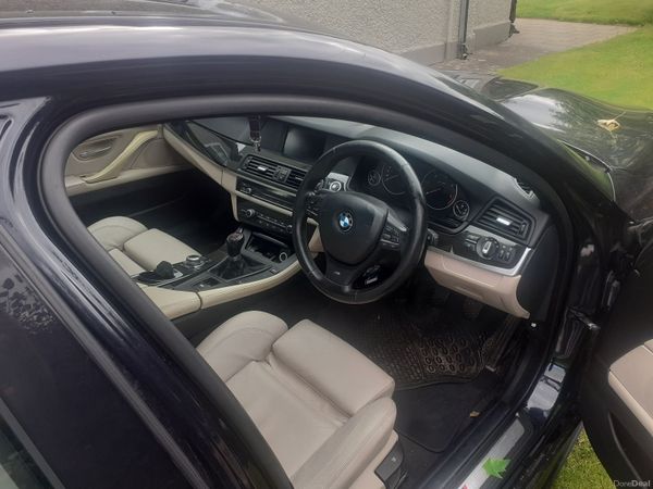 BMW 5-Series Saloon, Diesel, 2011, Black