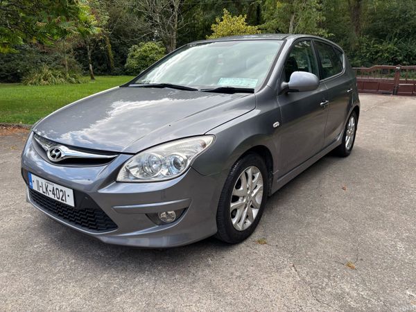 Hyundai i30 Hatchback, Petrol, 2011, Grey