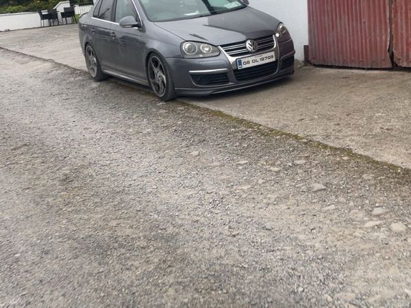 Volkswagen Jetta Saloon, Diesel, 2008, Grey