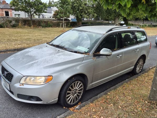 Volvo V70 Estate, Ethanol Petrol, 2008, Silver