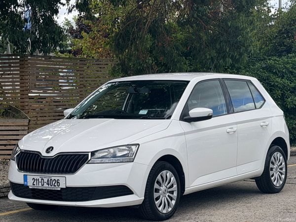 Skoda Fabia Hatchback, Petrol, 2021, White