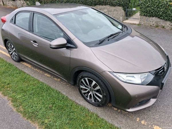 Honda Civic Hatchback, Diesel, 2014, Beige