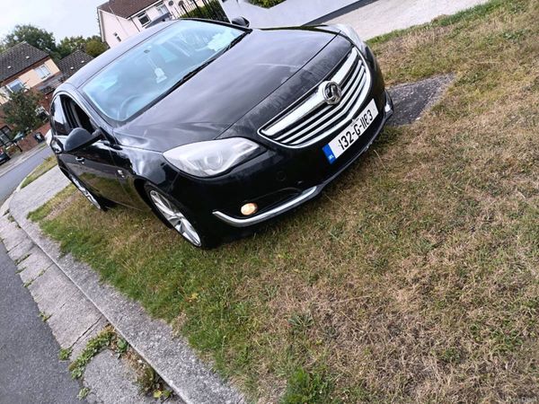 Vauxhall Insignia Hatchback, Diesel, 2013, Black