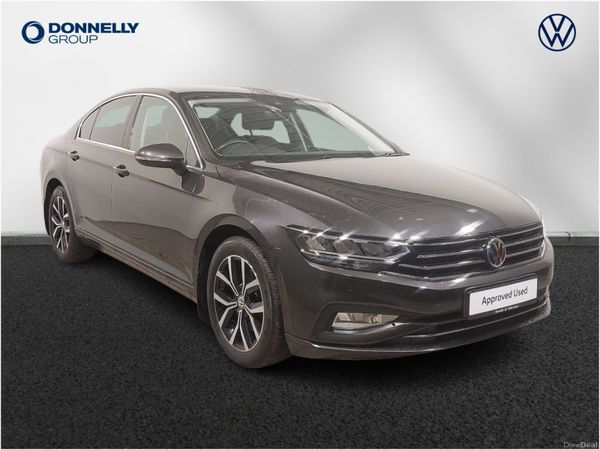 Volkswagen Passat Saloon, Diesel, 2020, Grey
