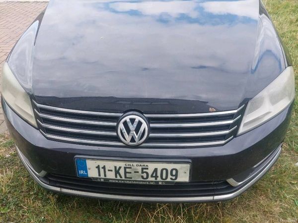 Volkswagen Passat Saloon, Diesel, 2011, Black