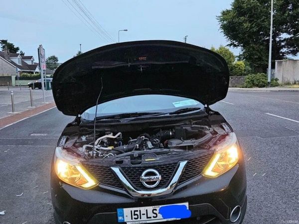 Nissan Qashqai Hatchback, Petrol, 2015, Black