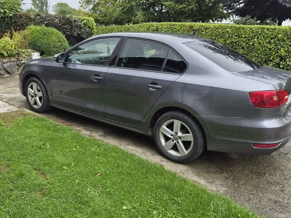 Volkswagen Jetta Saloon, Diesel, 2014, Grey