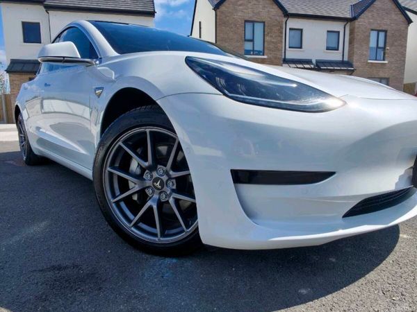 Tesla Model 3 Saloon, Electric, 2020, White