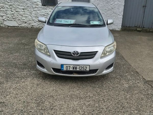 Toyota Corolla Saloon, Diesel, 2007, Silver